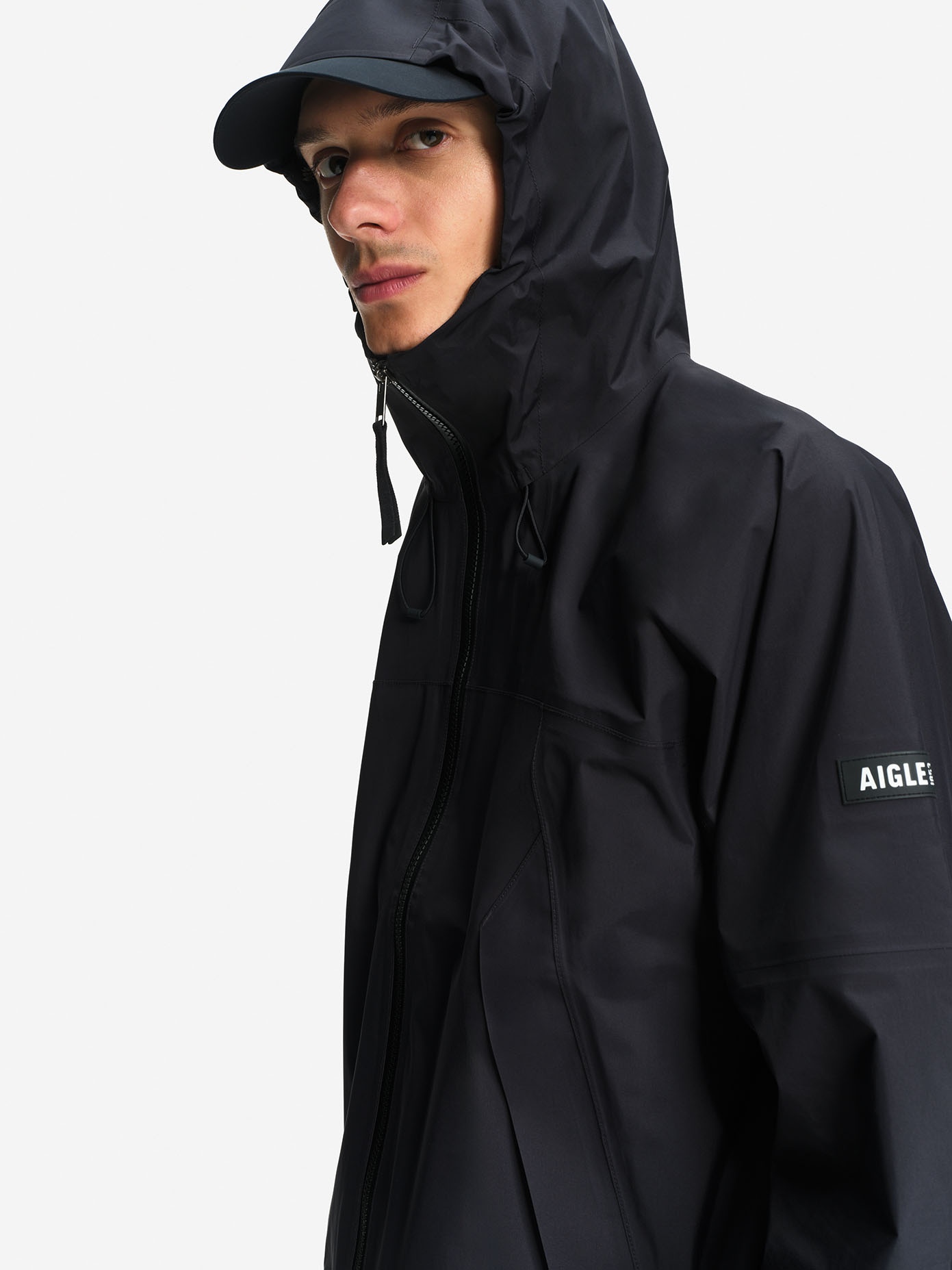 AIS26MOUT010