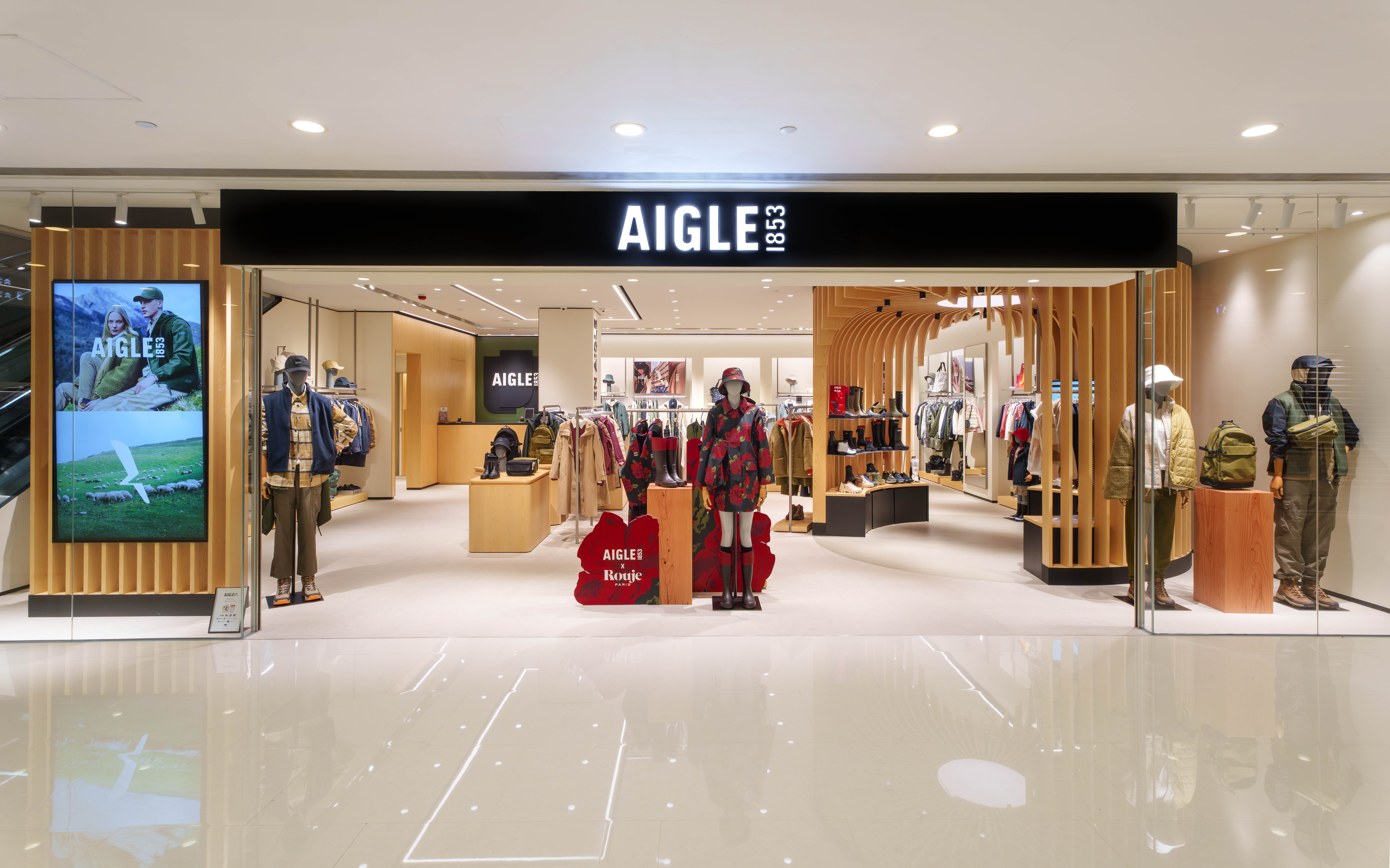 【Store RELOCATION】OCEAN TERMINAL Store reopened with a FRESH NEW LOOK